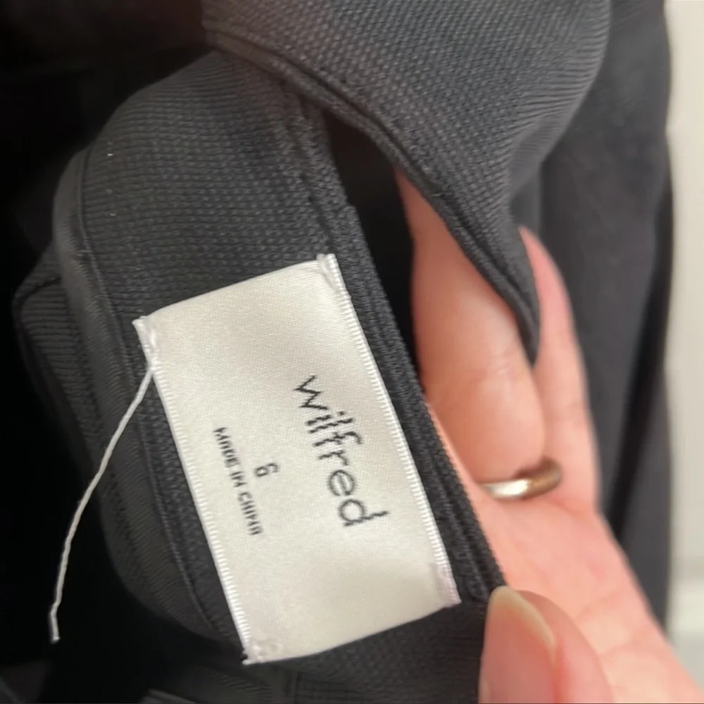 Aritzia Wilfred Ecoulement Romper - Black (6, 8) - Picture 8 of 10